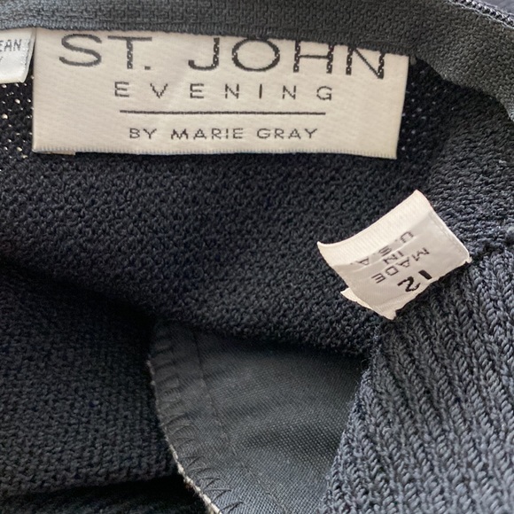 Beautiful like new Vintage St. John Evening Black Dress .  Size 12 - Picture 9 of 9